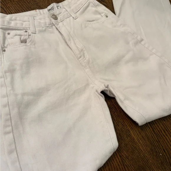 Women's White Jeans - Picture 2 of 4